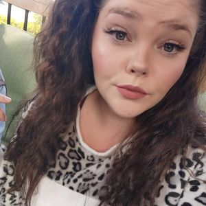 Meet your Posher, Kendra